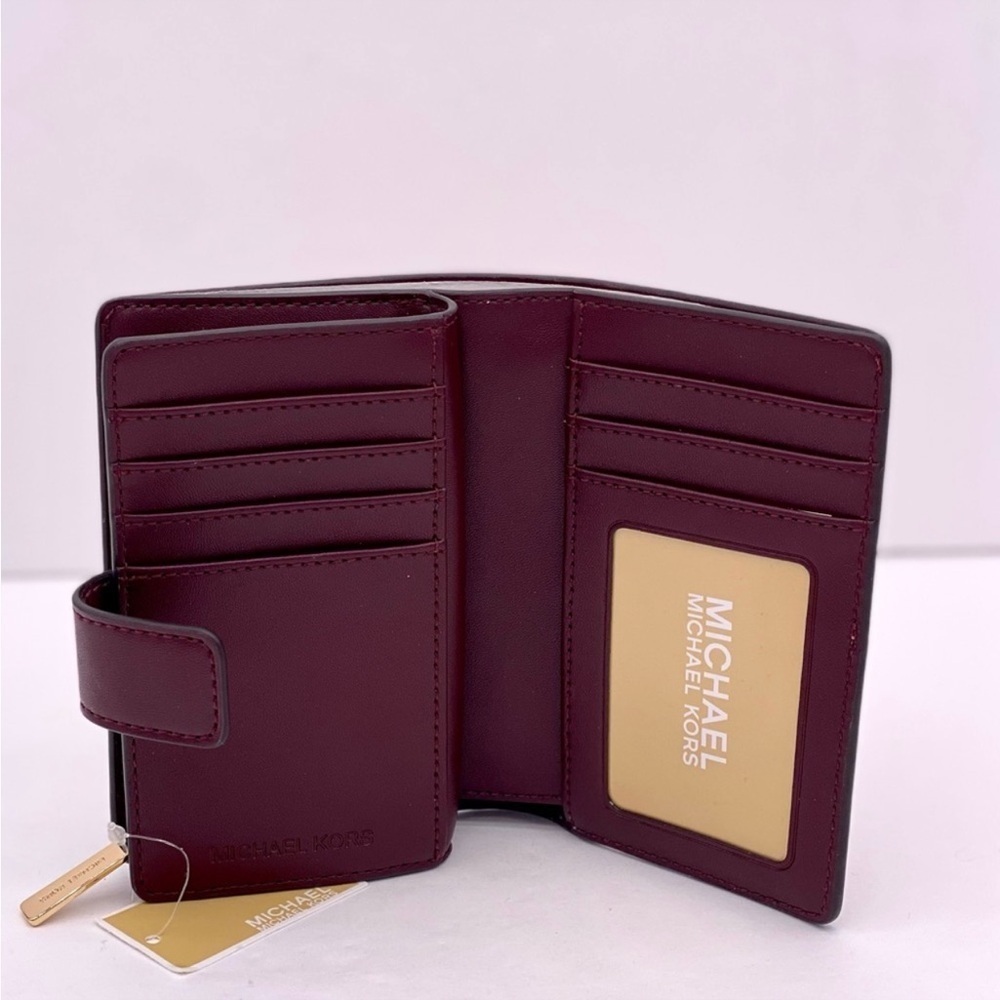 Michael Kors Jet Set Medium Two-Tone Logo Wallet - Picture 4 of 11